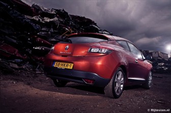 Renault M�gane Coup� 1.9 dCi 130 FAP Dynamique title=