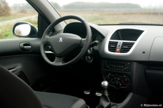Peugeot 206+ 1.4  XS title=