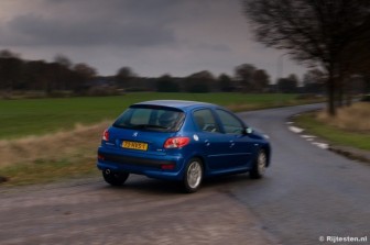 Peugeot 206+ 1.4  XS title=