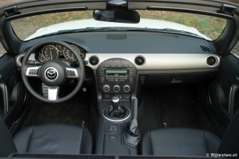 Mazda MX-5  2.0 GTL title=