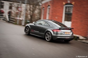 Audi TT RS Coup� 2.5 TFSI quattro  title=