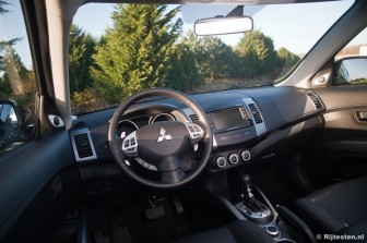 Mitsubishi Outlander 2.2 DI-D  Instyle TC-SST 4WD: 