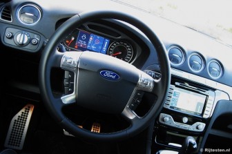 Ford S-MAX 2.0 SCTi Powershift: