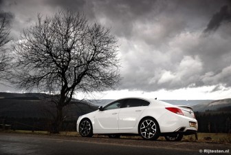 Opel Insignia OPC 2.8 V6 Turbo  title=