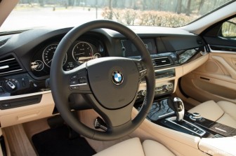 BMW 5 Serie 530d High Executive title=