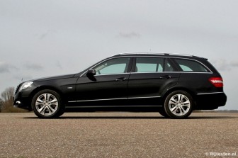 Mercedes-Benz E-Klasse Estate 220 CDI BE Avantgarde title=