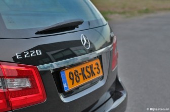 Mercedes-Benz E-Klasse Estate 220 CDI BE Avantgarde title=