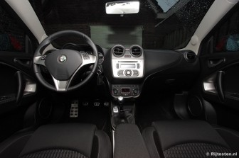 Alfa Romeo MiTo 1.4 Turbo MultiAir Distinctive: 