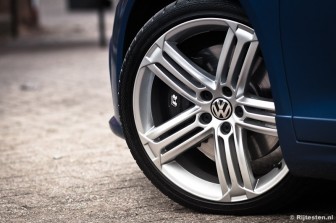 Volkswagen Scirocco R  : 