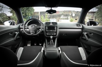 Volkswagen Scirocco R  : 