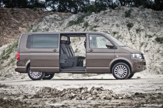Volkswagen Transporter 2.0 BiTDI DSG Highline: 