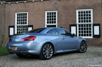 Infiniti G37 Cabrio GT Premium: