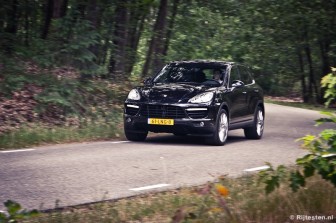Porsche Cayenne Turbo :