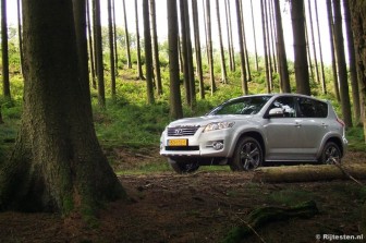 Toyota RAV4 2.2 D-4D D-CAT Executive Business: