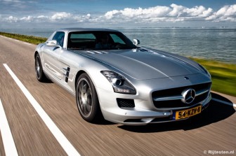 Mercedes-Benz SLS AMG   title=