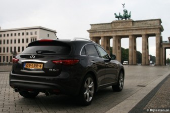 Infiniti FX 30d S Premium title=