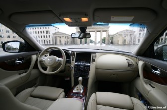 Infiniti FX 30d S Premium title=