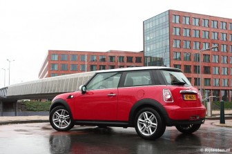 MINI Cooper D 1.6 16V Chili title=