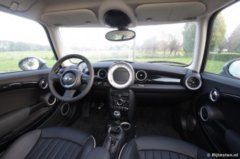 MINI Cooper D 1.6 16V Chili title=