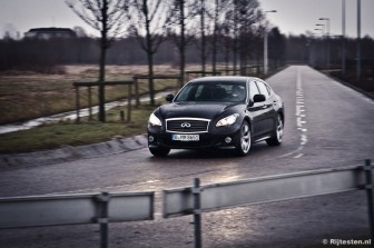 Infiniti M37S  Premium: 