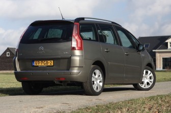 Citro�n Grand C4 Picasso 1.6 e-HDi EGS Ligne Business title=