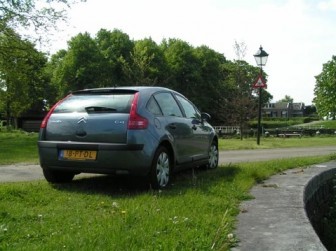 Citroën C4 Berline 1.6 16v Ligne Prestige:
