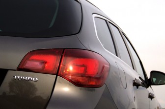 Opel Astra Sports Tourer 1.4 Turbo Sport: 