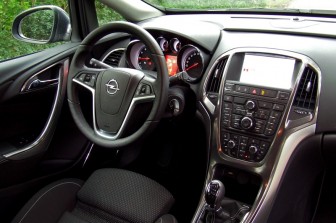 Opel Astra Sports Tourer 1.4 Turbo Sport: 