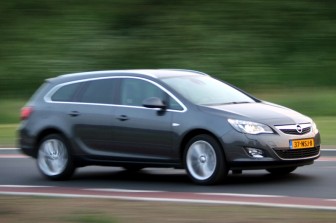Opel Astra Sports Tourer 1.4 Turbo Sport: 