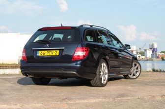 Mercedes-Benz C-Klasse Estate 180 BlueEFFICIENCY Avantgarde title=