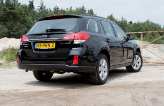Subaru Outback 2.5i Luxury: 