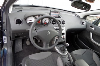 Peugeot 308 1.6 eHDi Active title=