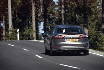 Ford Mondeo ECOnetic 1.6 TDCi Titanium: 