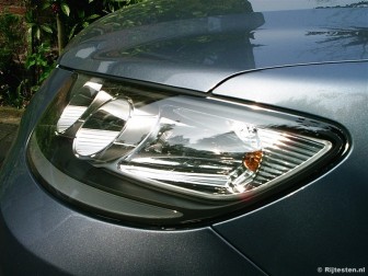 Hyundai Santa F� 2.7i V6 4WD StyleVersion: Orgineel vormgegeven projectorkoplampen