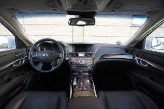 Infiniti M35h GT Premium: