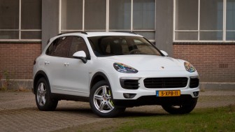 Porsche Cayenne S E-Hybrid