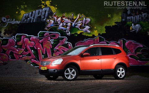 Wallpaper Nissan Qashqai+2 downloaden