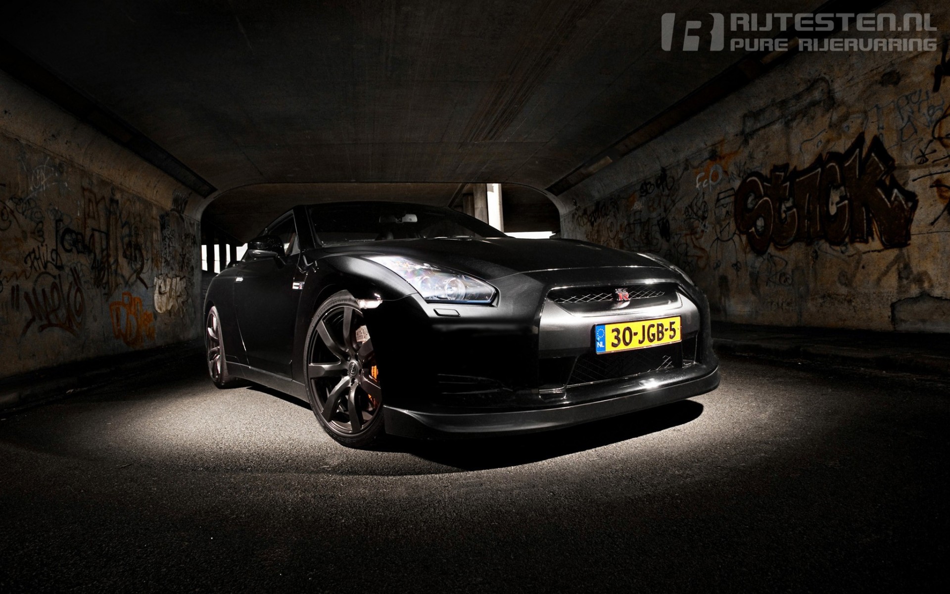 Nissan gtr black edition wallpaper #5