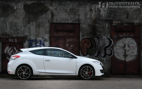 Wallpaper Renault M�gane RS downloaden