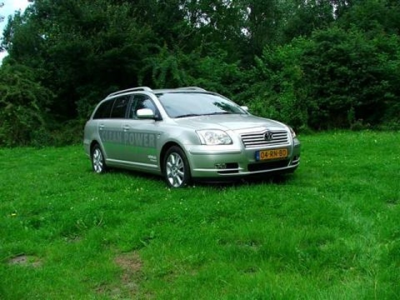 Toyota Avensis Wagon 2.2 D-4D D-CAT Executive