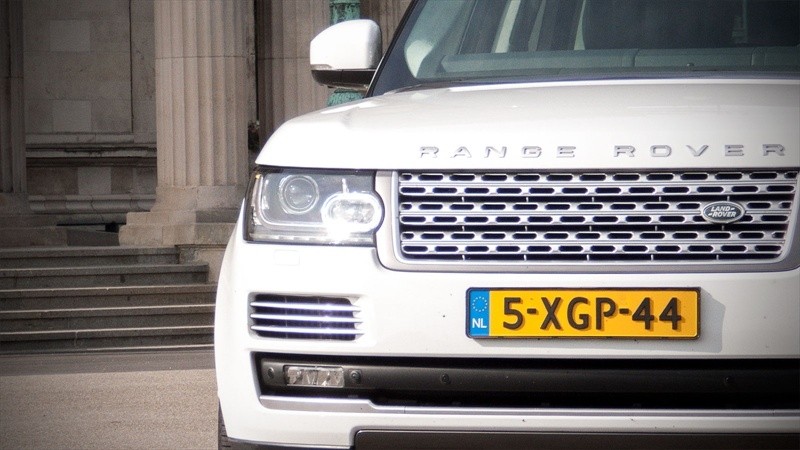 Land Rover Range Rover SDV6 Hybrid Autobiography