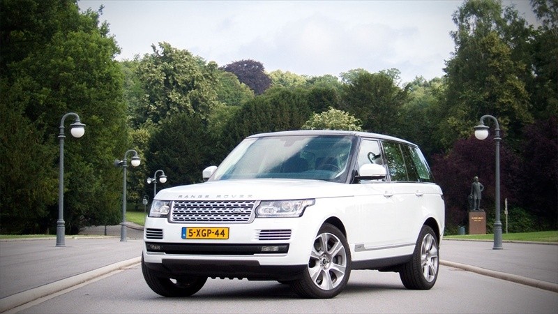 Land Rover Range Rover SDV6 Hybrid Autobiography