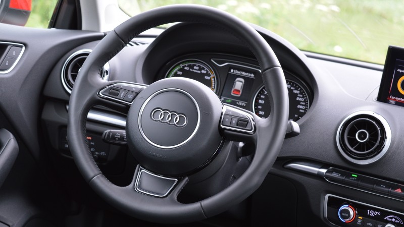 Audi A3 Sportback e-tron  1.4 TFSI S tronic Ambition Pro Line Plus 