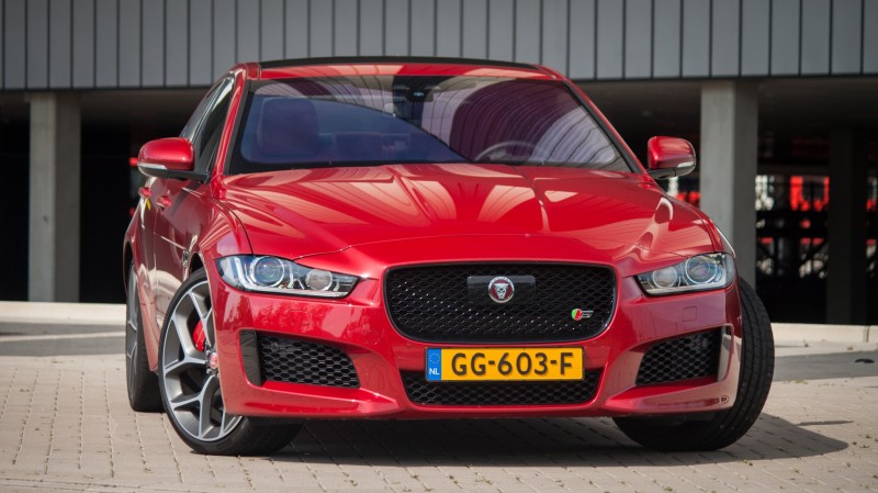 Jaguar XE 3.0 S