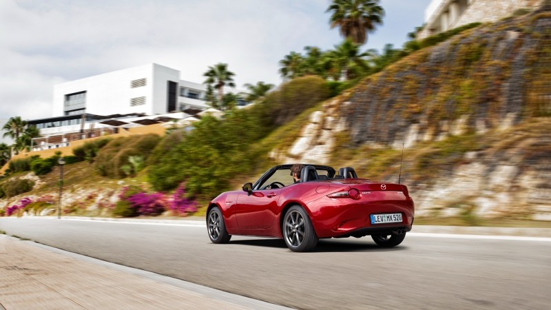 Mazda MX-5 Roadster 2.0 SkyActiv-G 160 GT-M