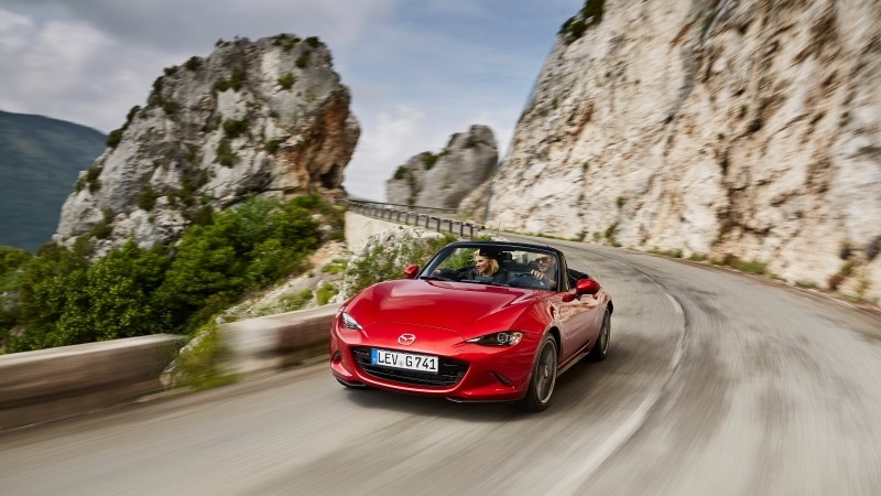 Mazda MX-5 Roadster 2.0 SkyActiv-G 160 GT-M