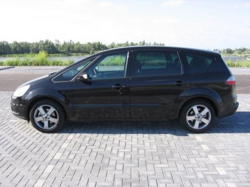 Ford S-MAX 2.0i-16V 