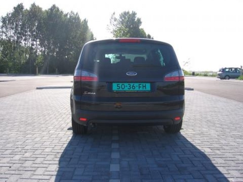 Ford S-MAX 2.0i-16V 