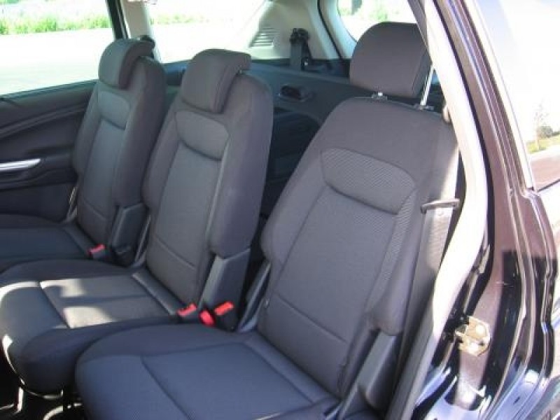 Ford S-MAX 2.0i-16V 