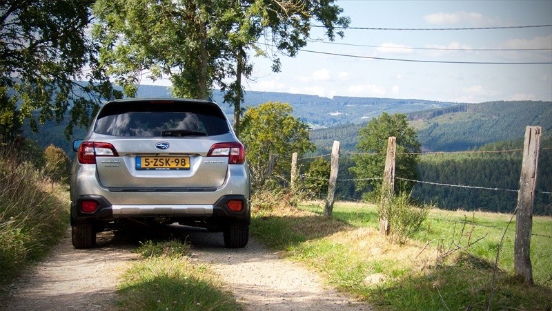 Subaru Outback 2.5i Lineartronic CVT Premium EyeSight